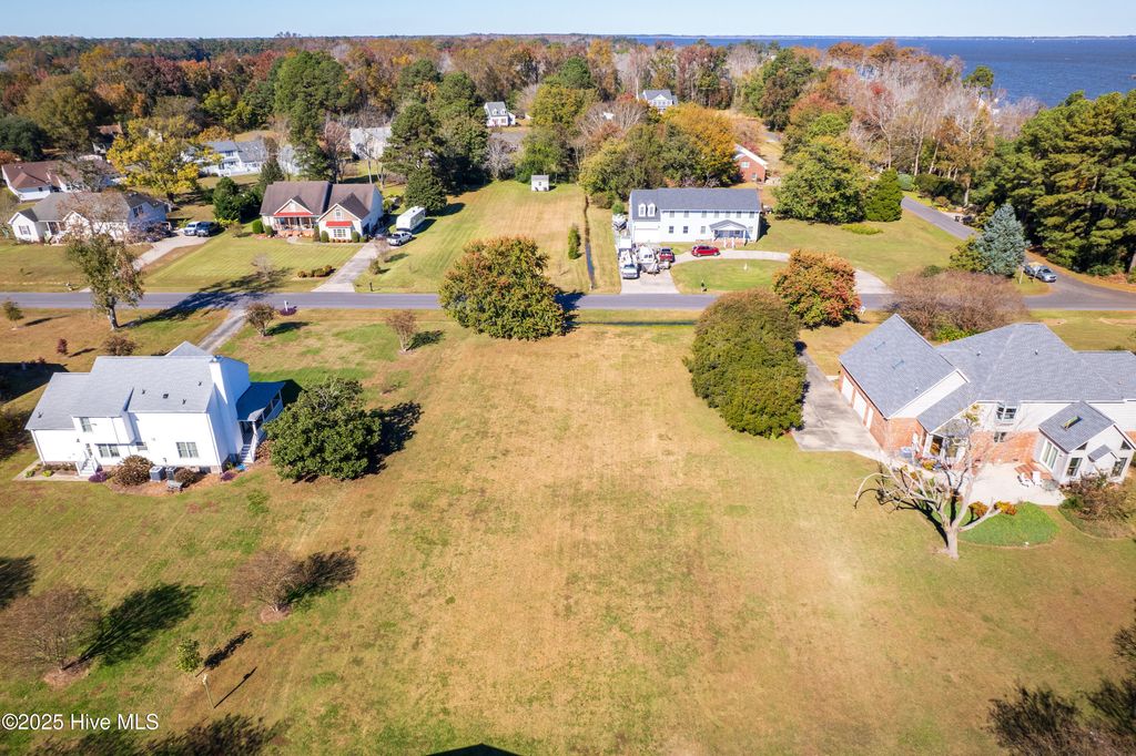 Photo of 108 Carotauk Drive, Currituck, NC 27929 (MLS # 100540426)