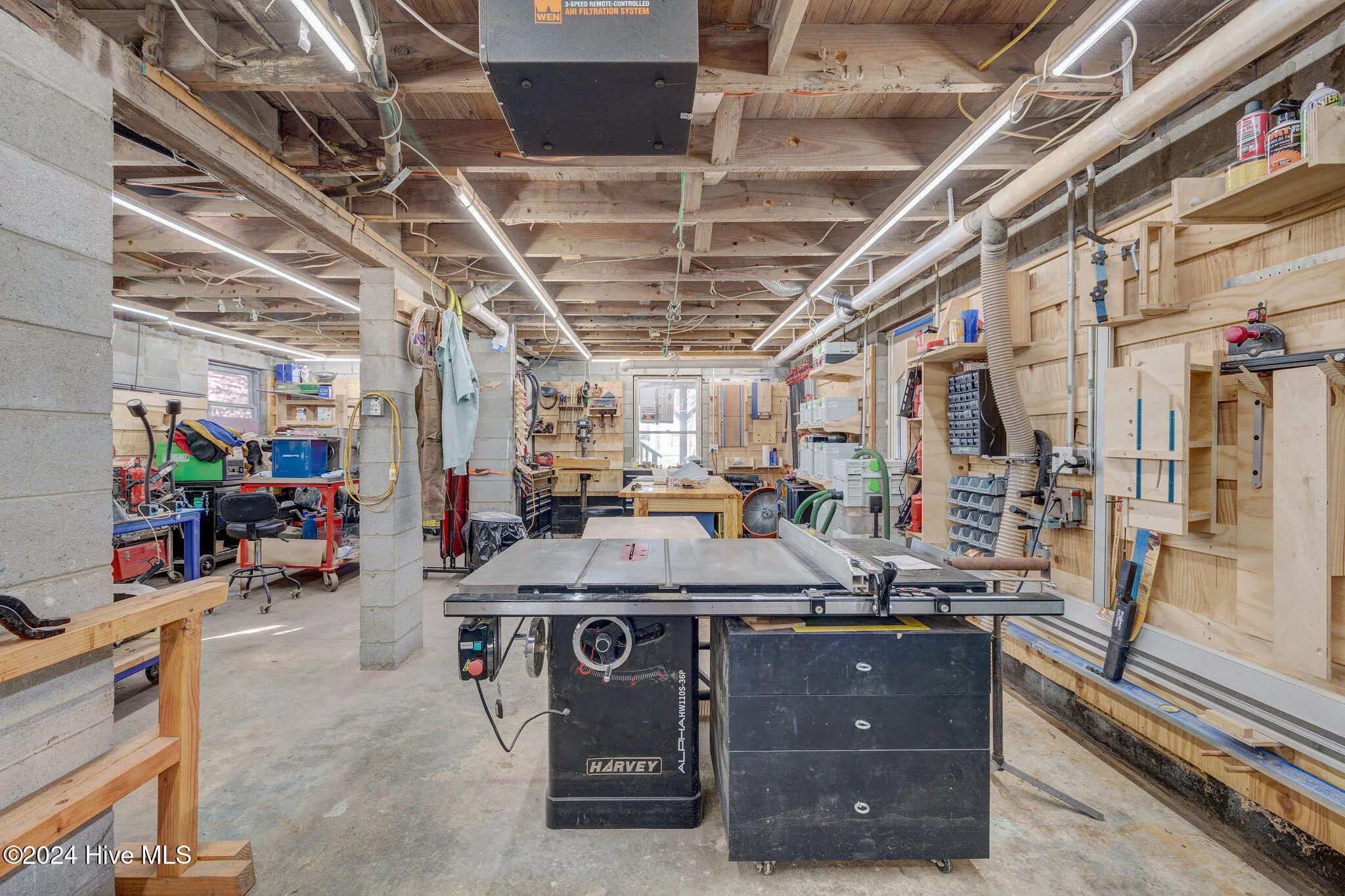 Carolina Beach, North Carolina 28428, United States, 2 Bedrooms Bedrooms, ,2 BathroomsBathrooms,Residential,Active,37393