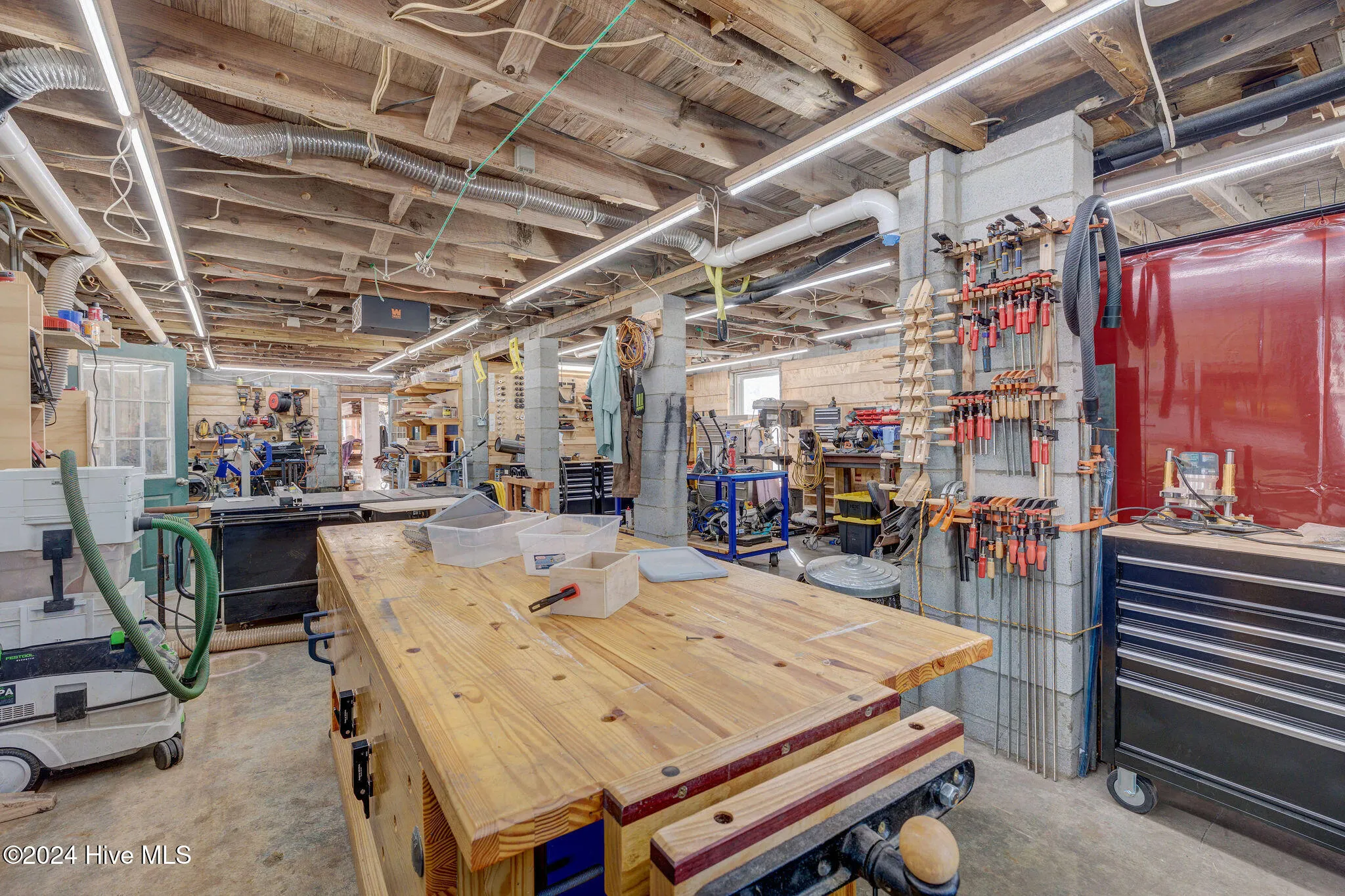 Carolina Beach, North Carolina 28428, United States, 2 Bedrooms Bedrooms, ,2 BathroomsBathrooms,Residential,Active,37393