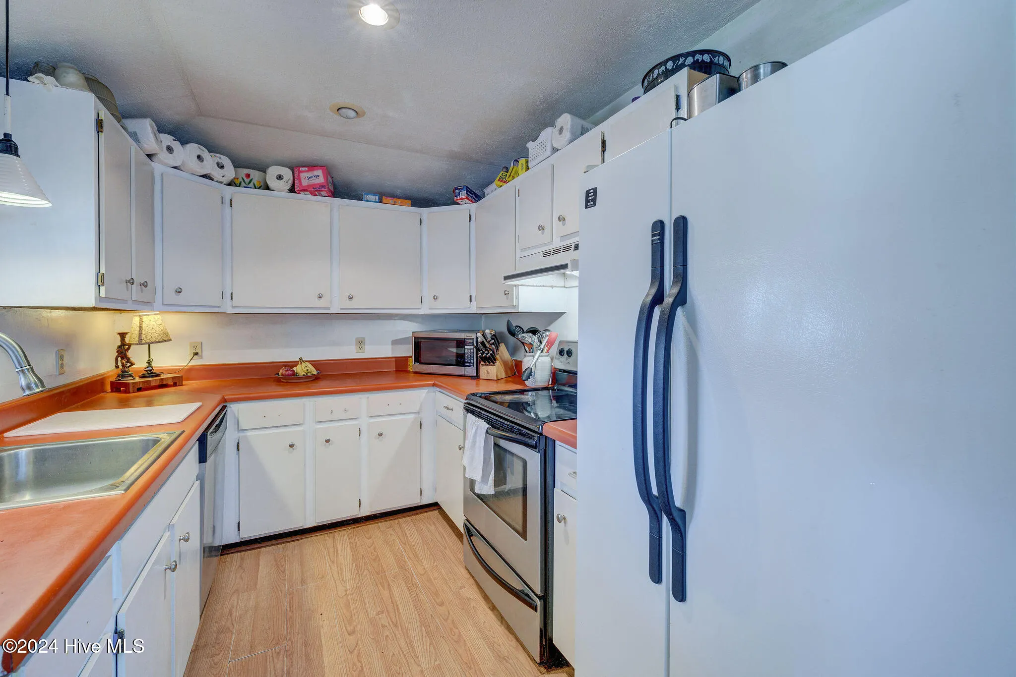 Carolina Beach, North Carolina 28428, United States, 2 Bedrooms Bedrooms, ,2 BathroomsBathrooms,Residential,Active,37393