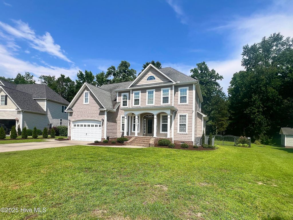 Photo of 2203 Franklin Drive, Winterville, NC 28590 (MLS # 100517512)