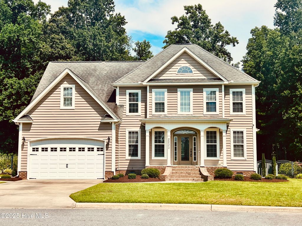 Photo of 2203 Franklin Drive, Winterville, NC 28590 (MLS # 100517512)