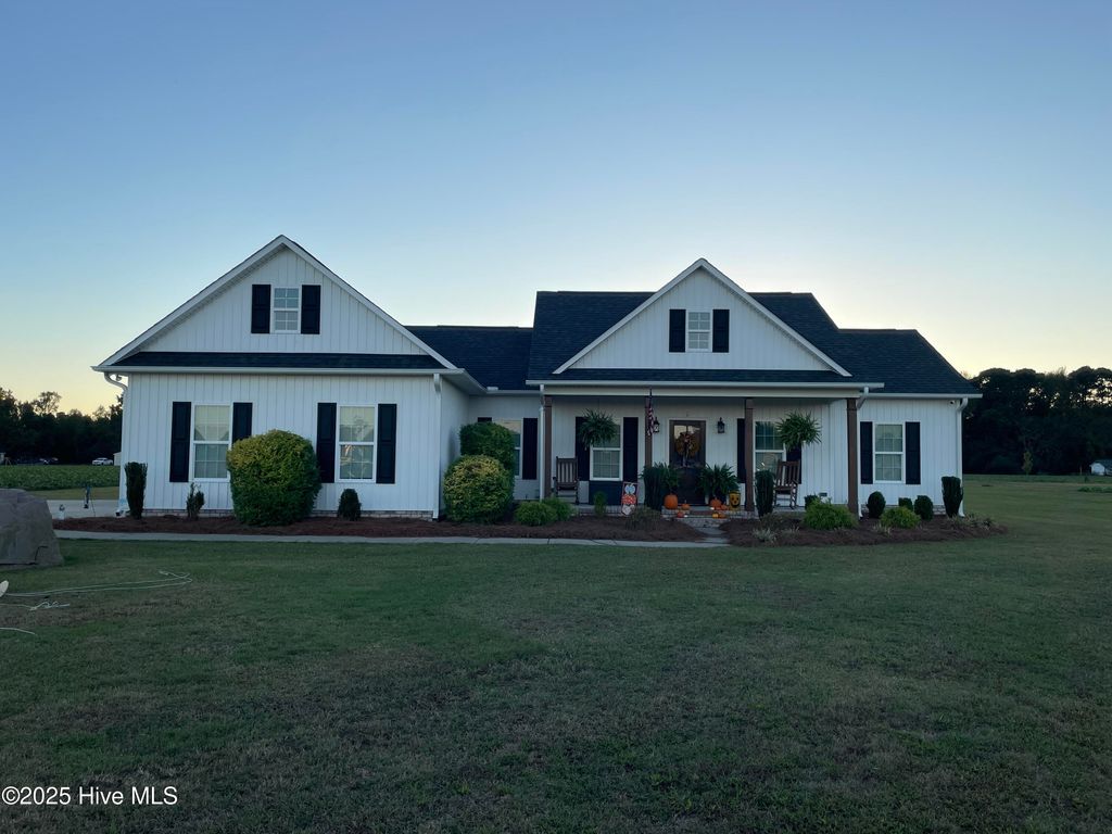 Photo of 16381 Dunn Road, Dunn, NC 28334 (MLS # 100536803)