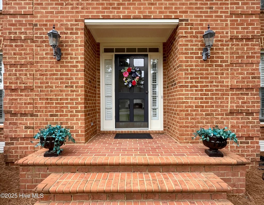 Photo of 3502 Wallingford Road, Greenville, NC 27858 (MLS # 100526516)