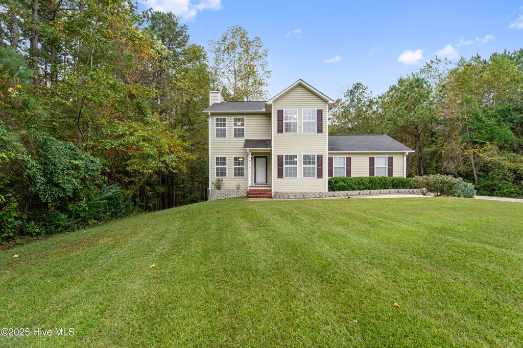 Photo of 141 Constitution Avenue, Jacksonville, NC 28540 (MLS # 100541552)