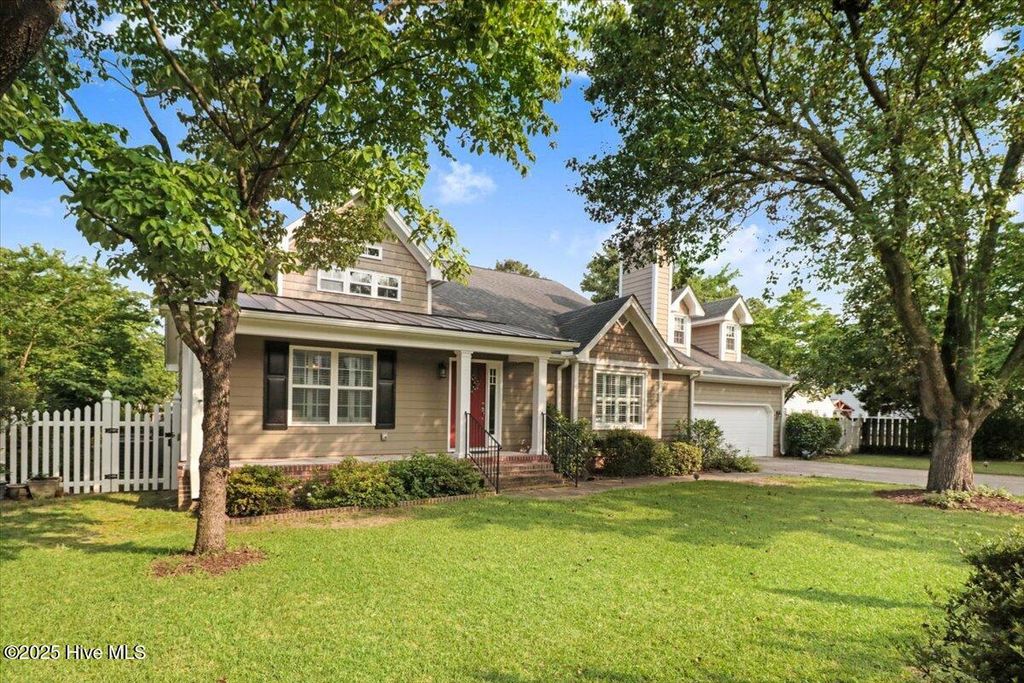 Photo of 208 Smith Drive, Goldsboro, NC 27534 (MLS # 100514456)