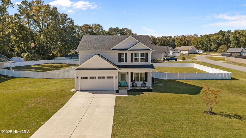 Photo of 120 Persimmon Drive, New Bern, NC 28562 (MLS # 100537613)