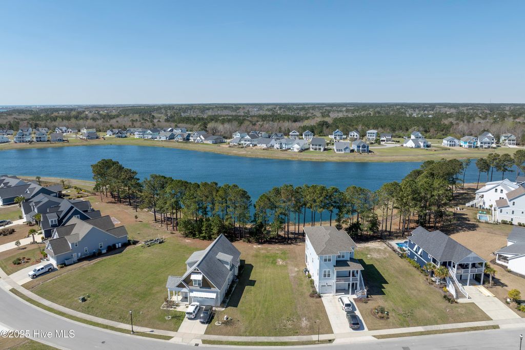 Photo of 176 Spicer Lake Drive, Holly Ridge, NC 28445 (MLS # 100543712)