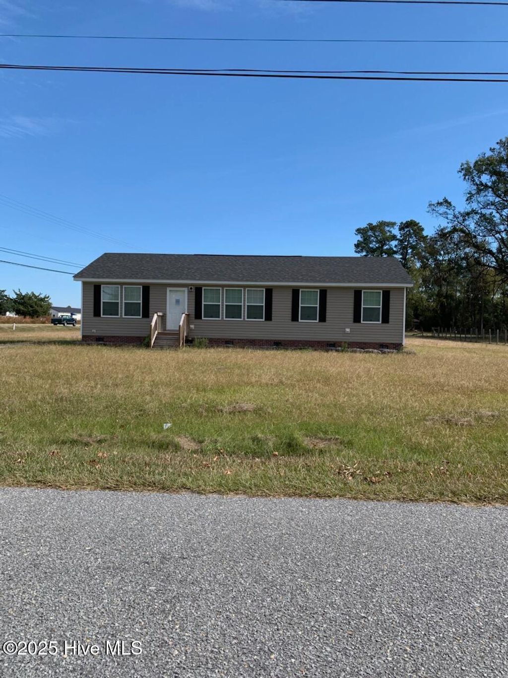 Photo of 101 Forest Drive, La Grange, NC 28551 (MLS # 100538211)