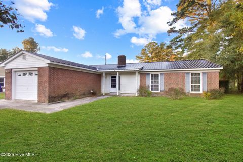 Photo of 512 E Springhill Terrace, Jacksonville, NC 28546 (MLS # 100539778)