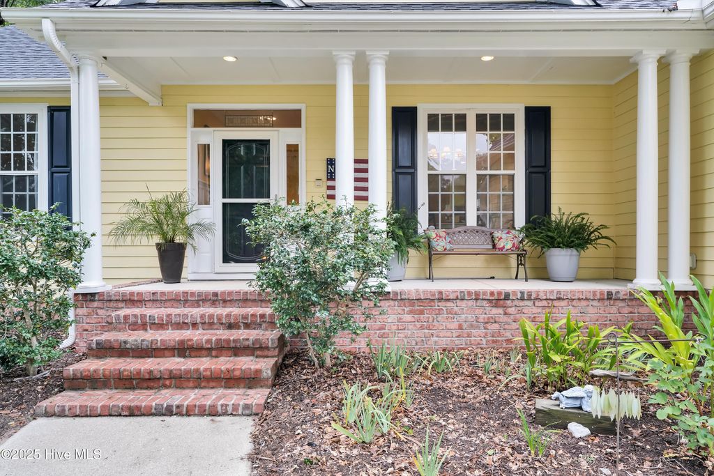 Photo of 7907 Beaufort Court, Wilmington, NC 28411 (MLS # 100533798)