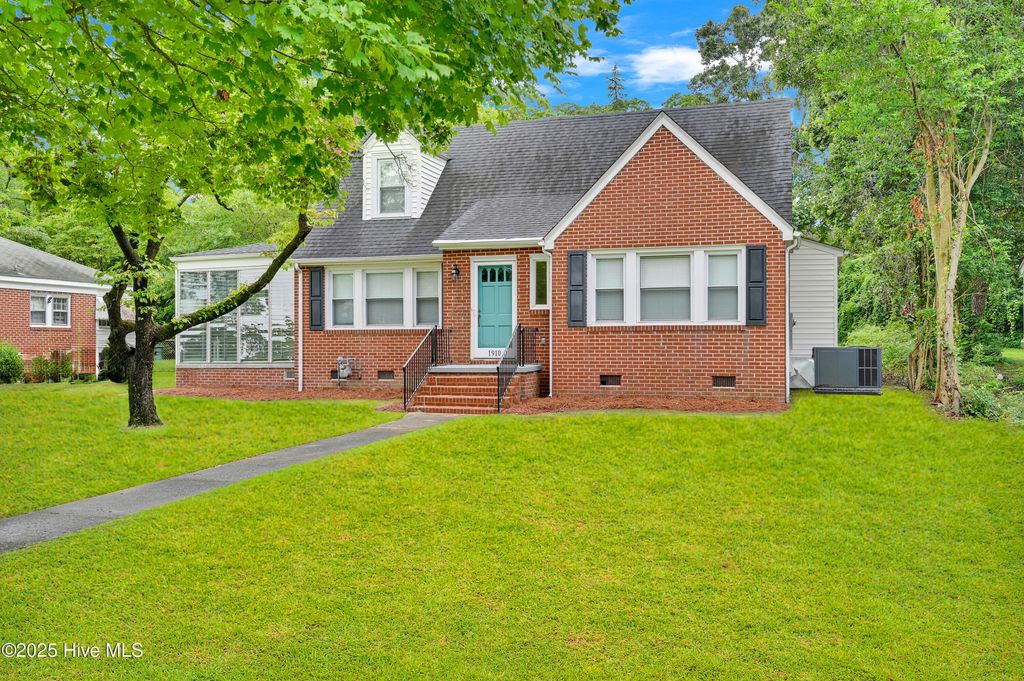 Photo of 1910 E 4th Street, Greenville, NC 27858 (MLS # 100522324)