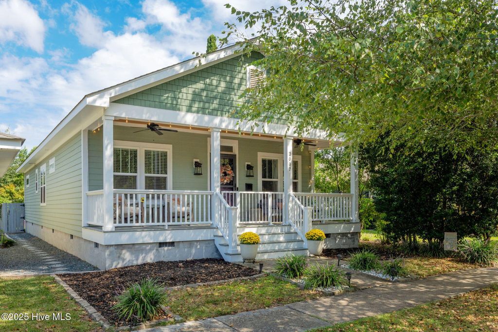 Photo of 2007 Perry Avenue, Wilmington, NC 28403 (MLS # 100531385)