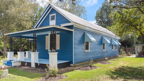 104 W Trent Street Trenton NC 28585