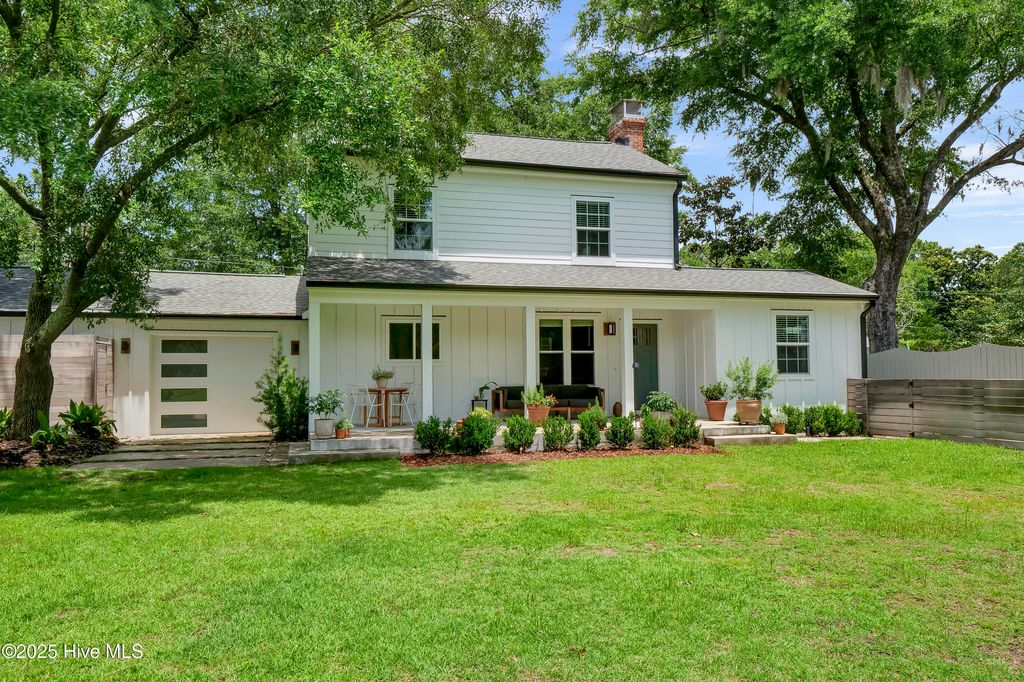Photo of 2811 Oleander Drive, Wilmington, NC 28403 (MLS # 100515291)