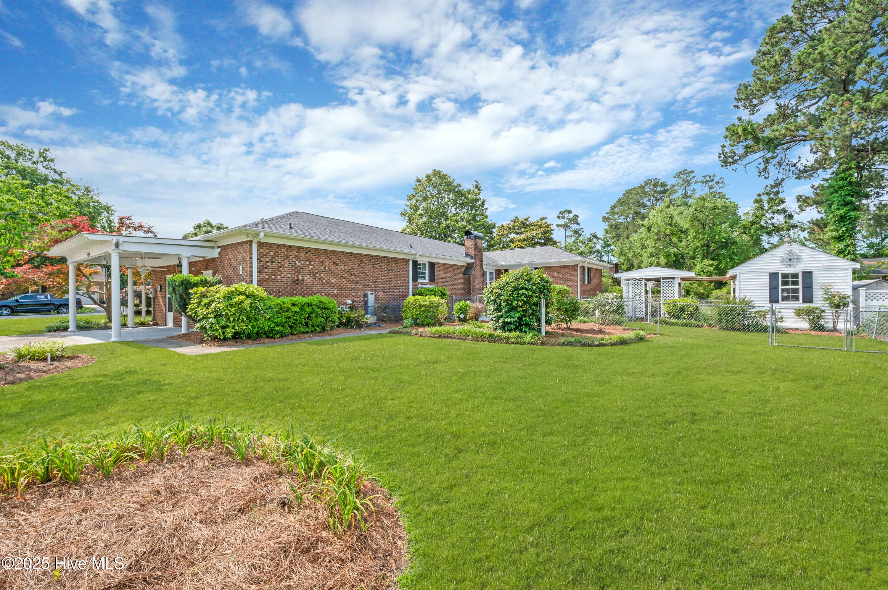 Greenville, North Carolina 27858, United States, 4 Bedrooms Bedrooms, ,3 BathroomsBathrooms,Residential,Active,146734