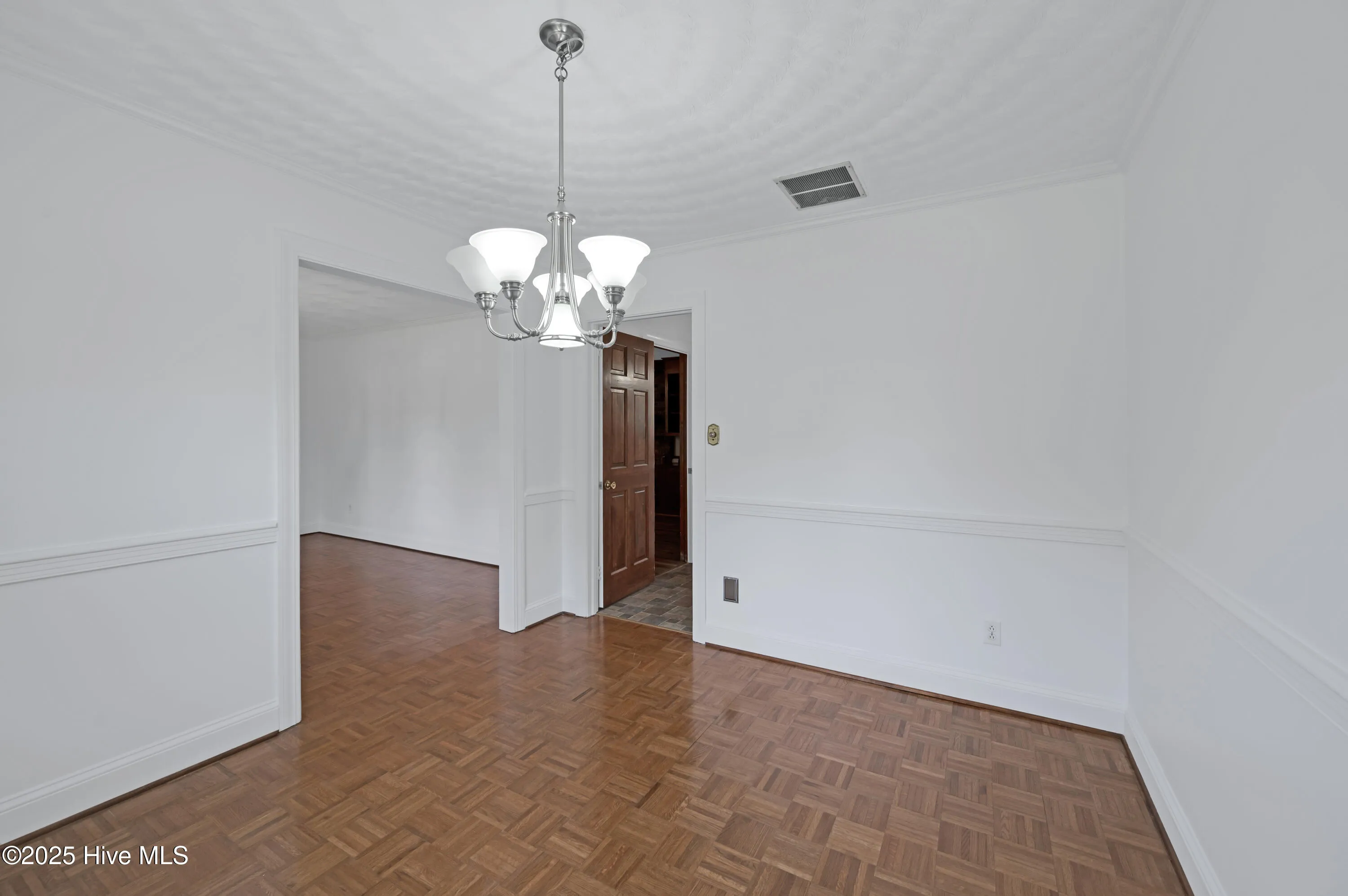 Greenville, North Carolina 27858, United States, 4 Bedrooms Bedrooms, ,3 BathroomsBathrooms,Residential,Active,146734