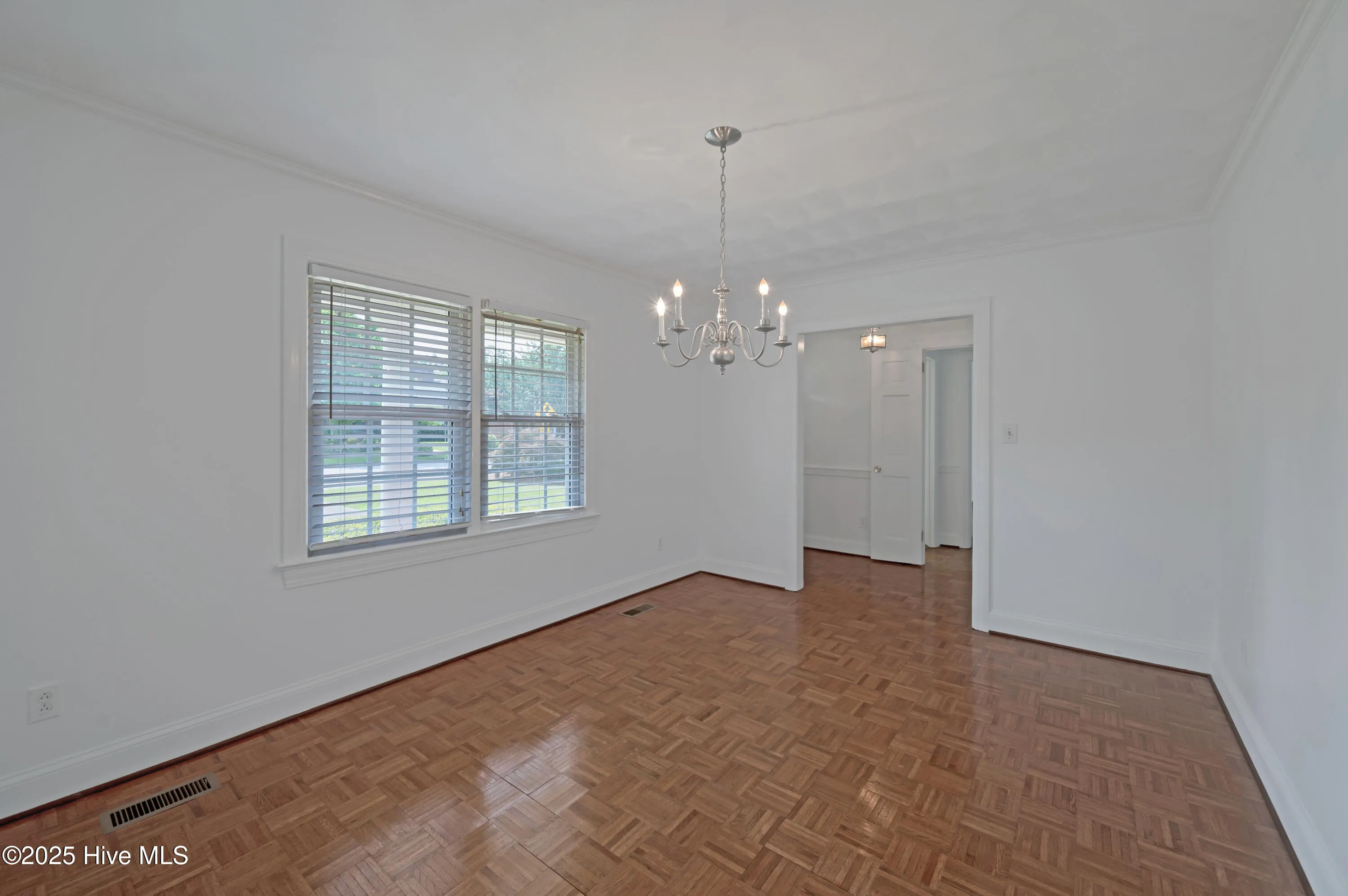 Greenville, North Carolina 27858, United States, 4 Bedrooms Bedrooms, ,3 BathroomsBathrooms,Residential,Active,146734