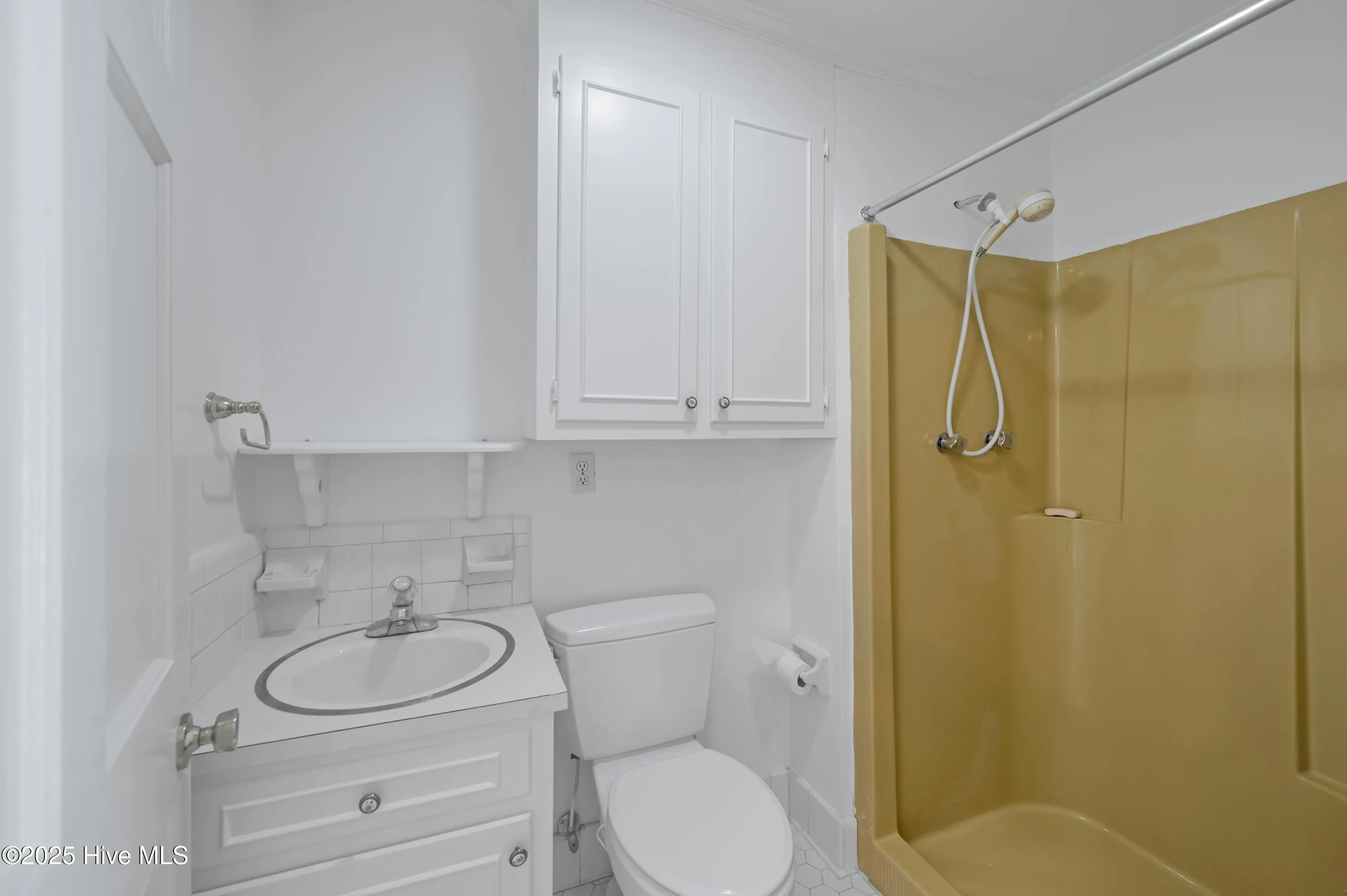 Greenville, North Carolina 27858, United States, 4 Bedrooms Bedrooms, ,3 BathroomsBathrooms,Residential,Active,146734