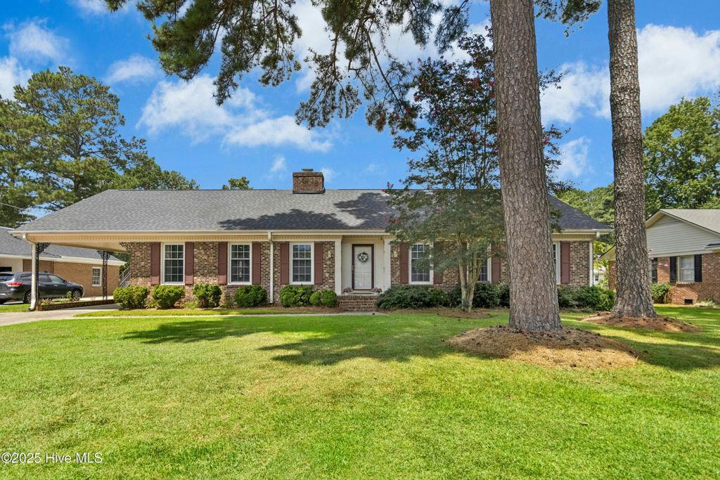 Photo of 920 Rollingwood Drive NW, Wilson, NC 27893 (MLS # 100522139)