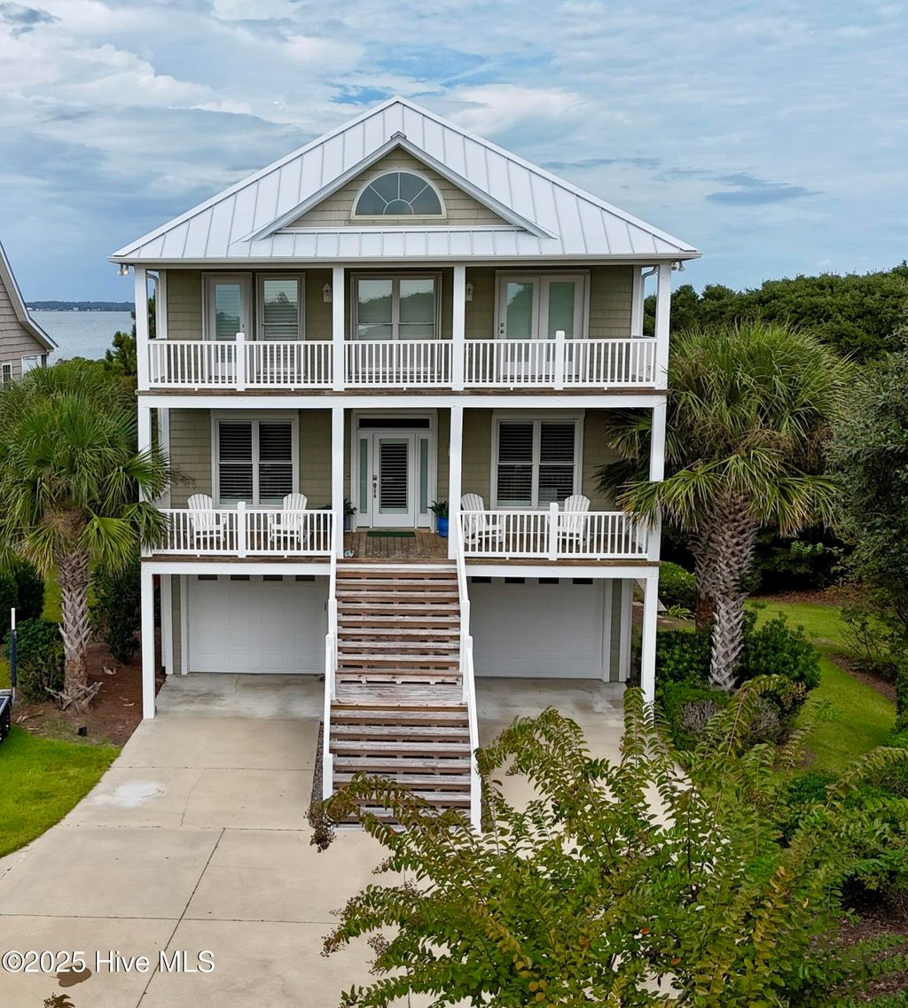 Photo of 106 Kiawa Drive, Indian Beach, NC 28512 (MLS # 100535452)