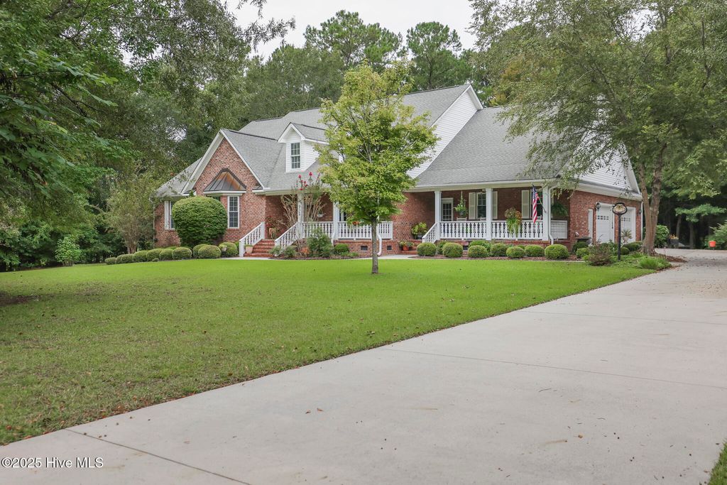Photo of 132 Hawkins Landing, Jacksonville, NC 28540 (MLS # 100533642)