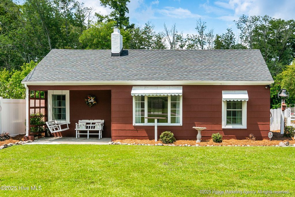 Photo of 322 River Road, Washington, NC 27889 (MLS # 100518035)