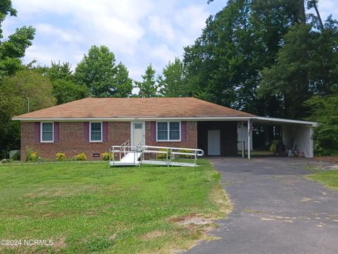 Single Family Residence in Wilson NC 4350 Pine Tree Court.jpg