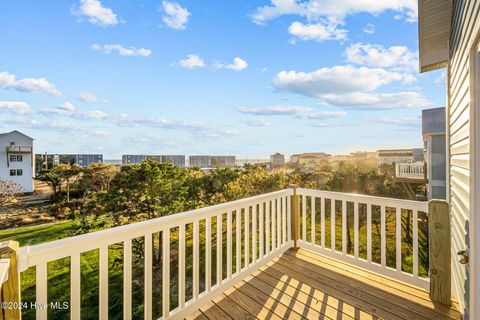 A home in North Topsail Beach