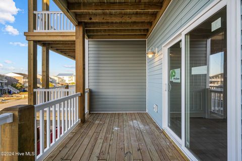 A home in North Topsail Beach