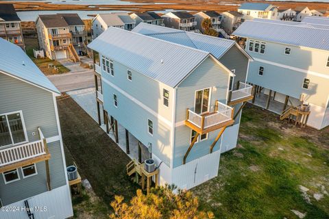 A home in North Topsail Beach