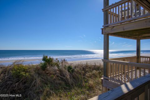 A home in North Topsail Beach