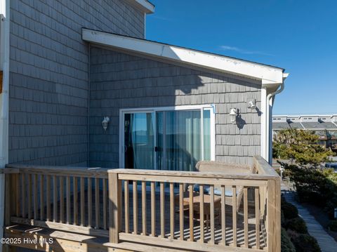 A home in North Topsail Beach