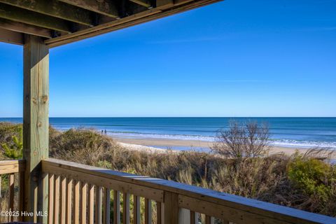 A home in North Topsail Beach