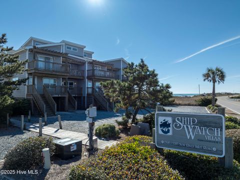 A home in North Topsail Beach