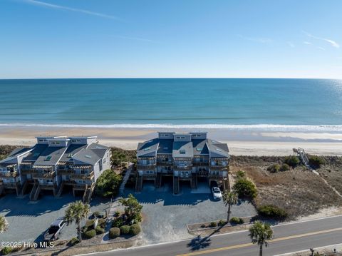 A home in North Topsail Beach