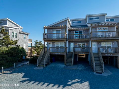 A home in North Topsail Beach