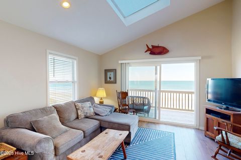 A home in North Topsail Beach