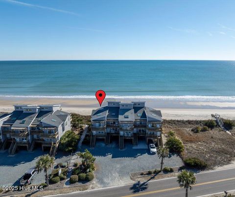 A home in North Topsail Beach