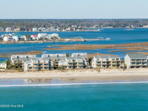 A home in North Topsail Beach