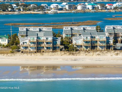 A home in North Topsail Beach