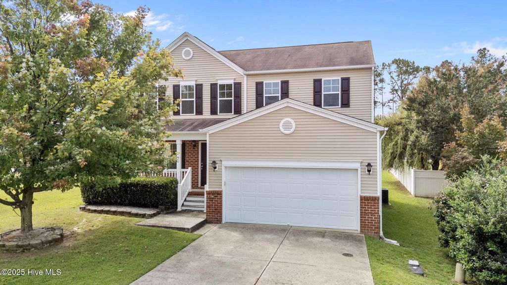 Photo of 21 Woodcreek Lane, Clayton, NC 27520 (MLS # 100531327)