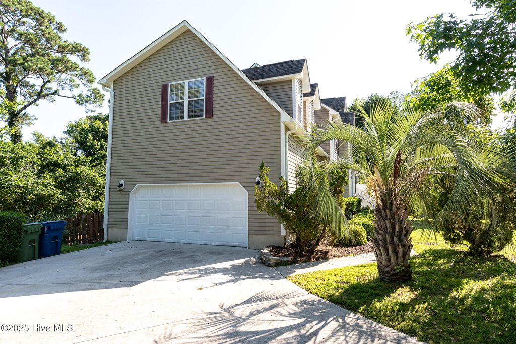 Photo of 410 Celtic Ash Street, Sneads Ferry, NC 28460 (MLS # 100522001)