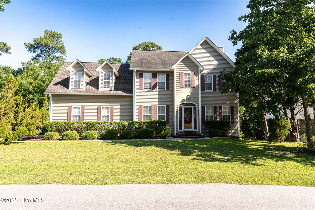 Photo of 410 Celtic Ash Street, Sneads Ferry, NC 28460 (MLS # 100522001)