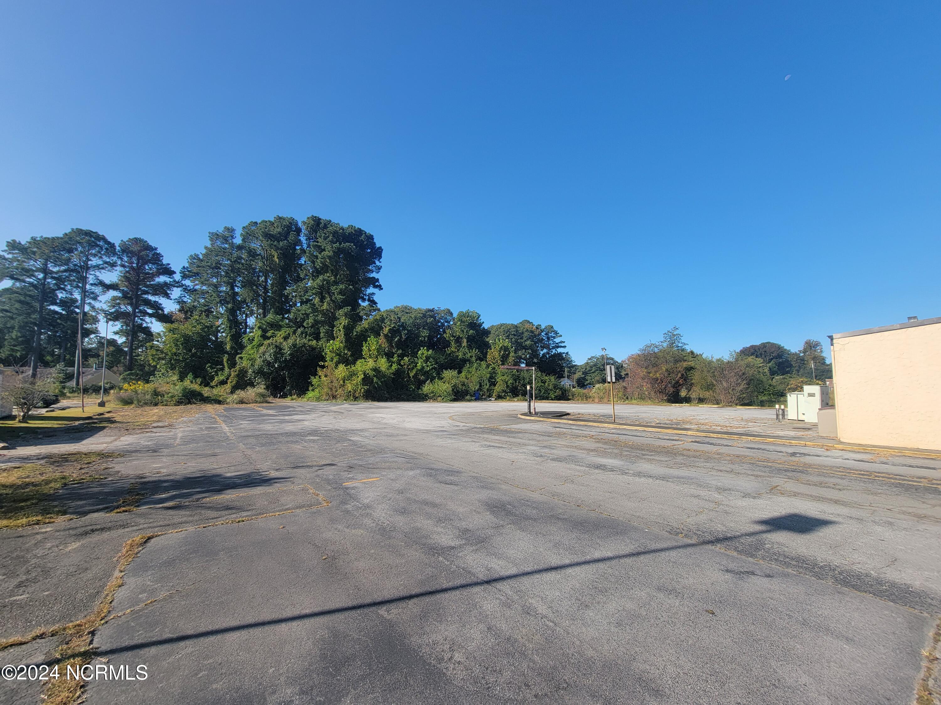 2405 Neuse Boulevard