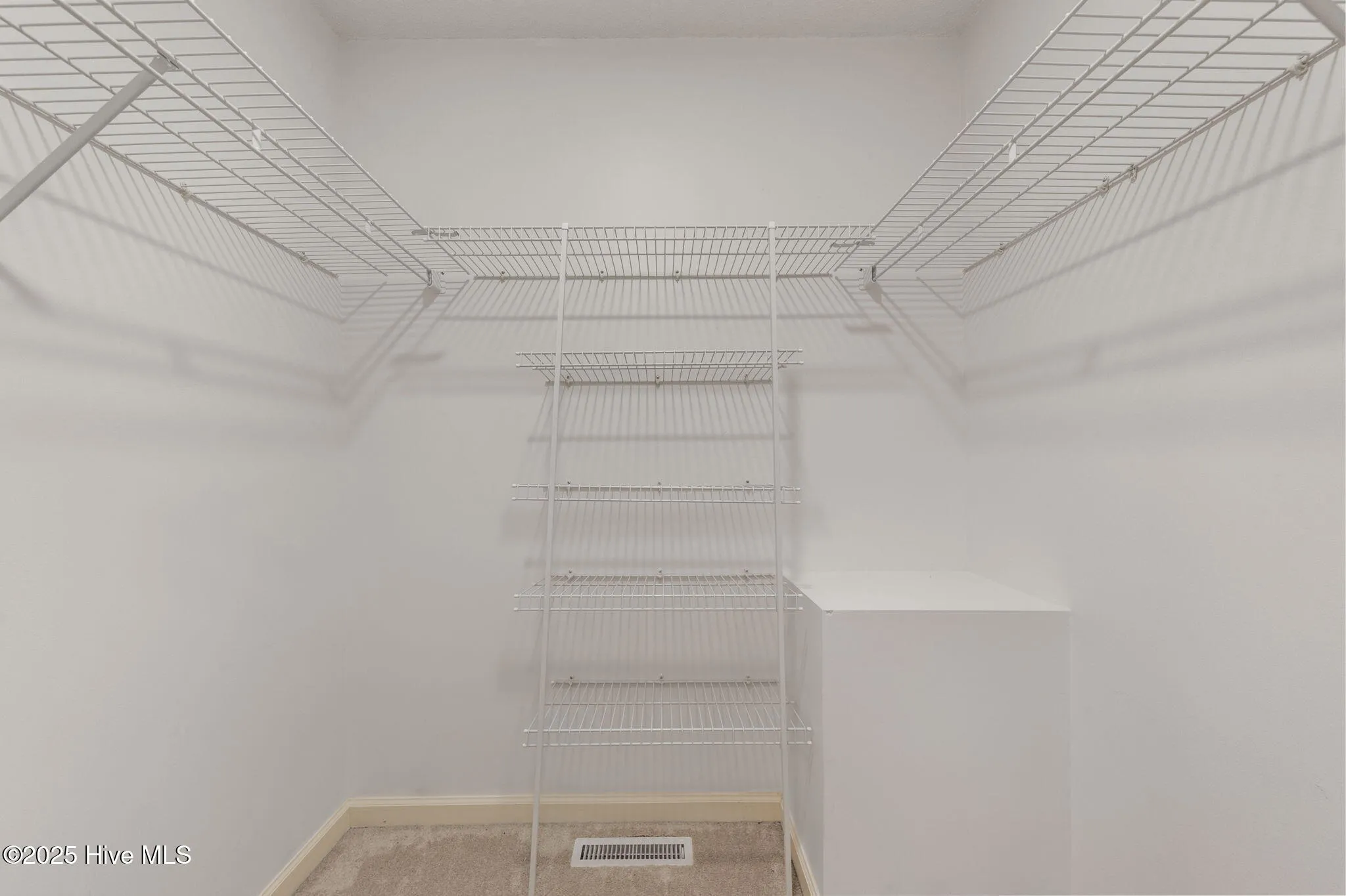 Pinehurst, North Carolina 28374, United States, 3 Bedrooms Bedrooms, ,2 BathroomsBathrooms,Residential,Active,171917