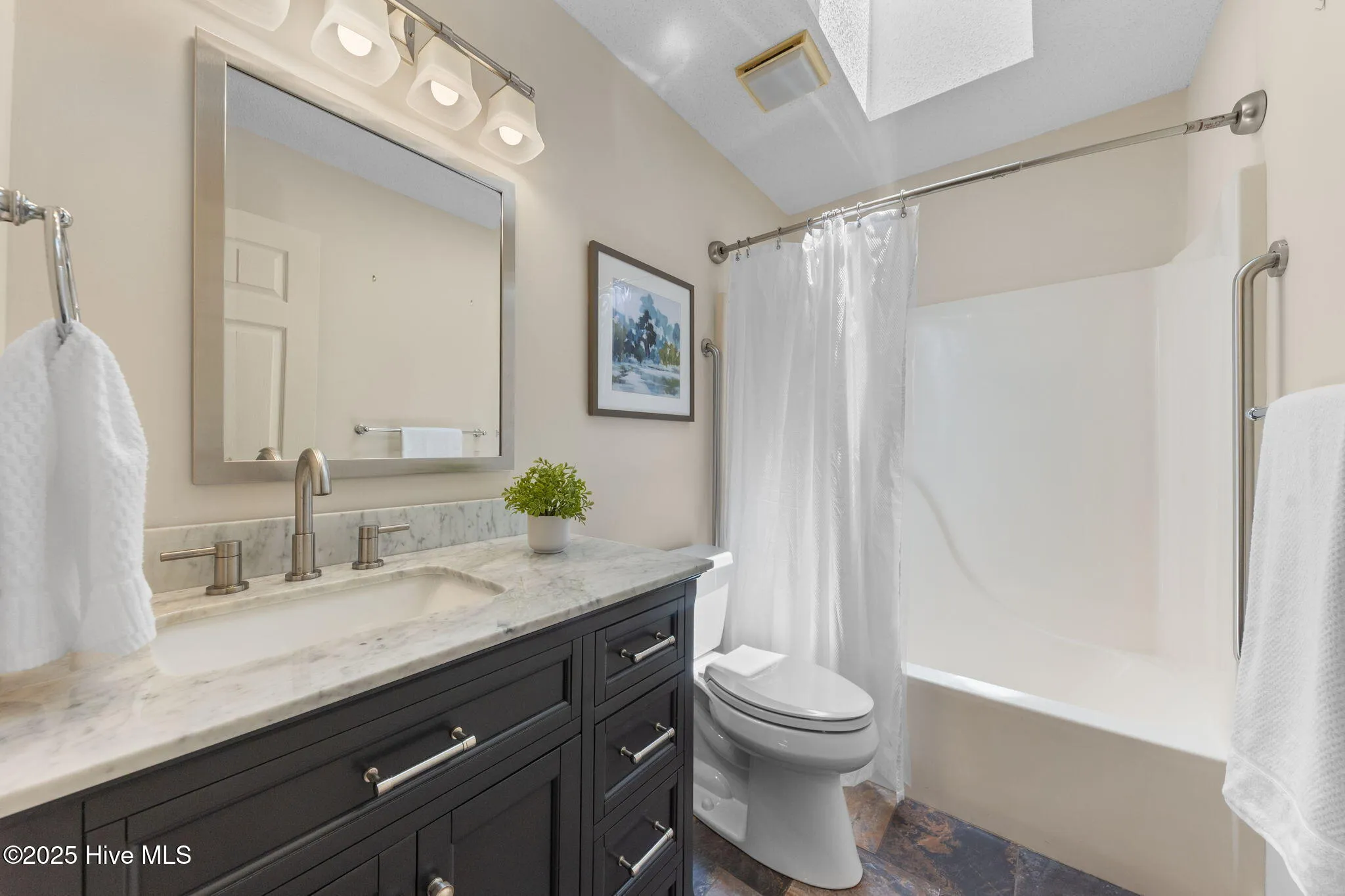 Pinehurst, North Carolina 28374, United States, 3 Bedrooms Bedrooms, ,2 BathroomsBathrooms,Residential,Active,171917