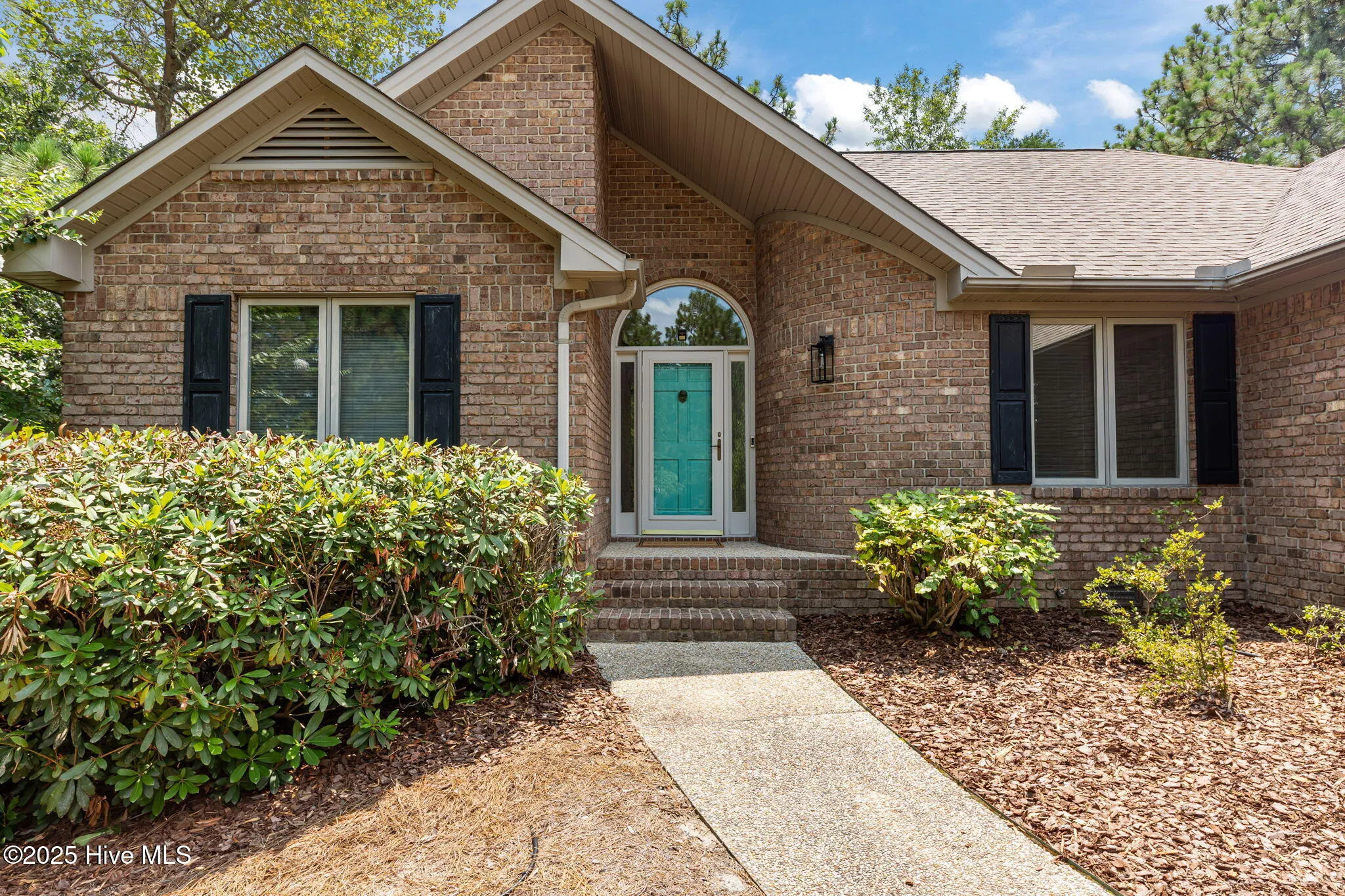 Pinehurst, North Carolina 28374, United States, 3 Bedrooms Bedrooms, ,2 BathroomsBathrooms,Residential,Active,171917