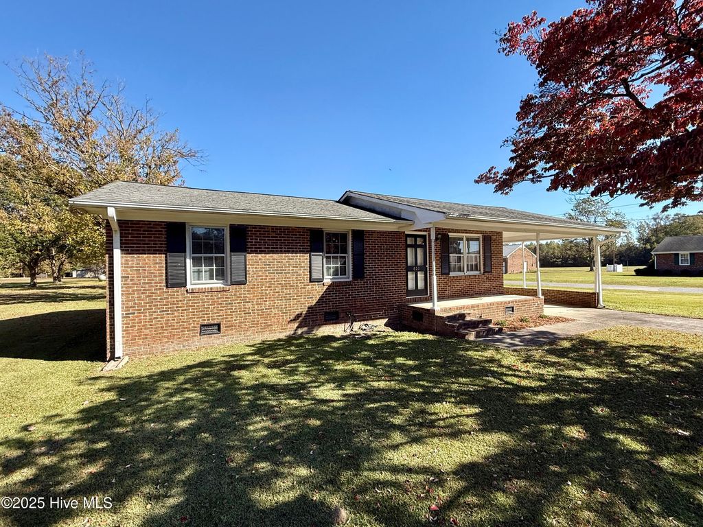 Photo of 610 Myers Drive, Robersonville, NC 27871 (MLS # 100539083)