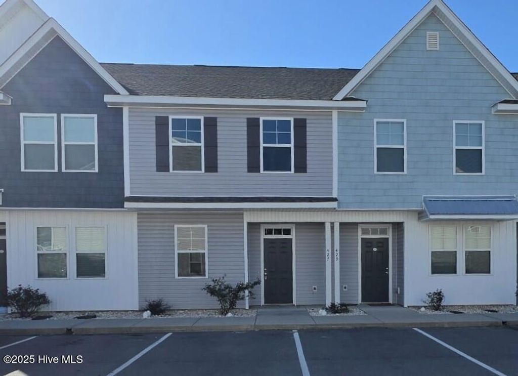 Photo of 427 Sunfish Lane, Sneads Ferry, NC 28460 (MLS # 100534687)